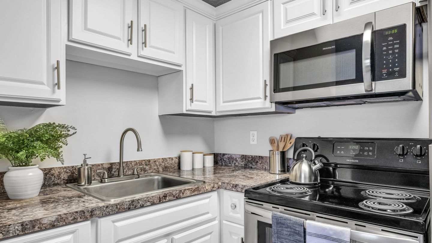 Edgewood Court Image 5