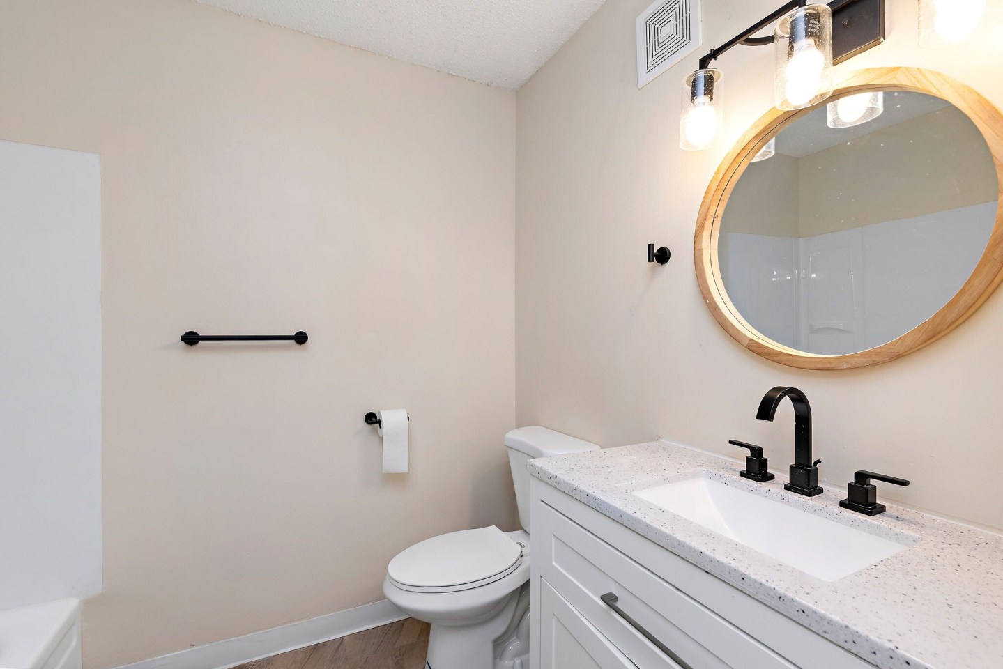 Stone Oak Apartments Image 12