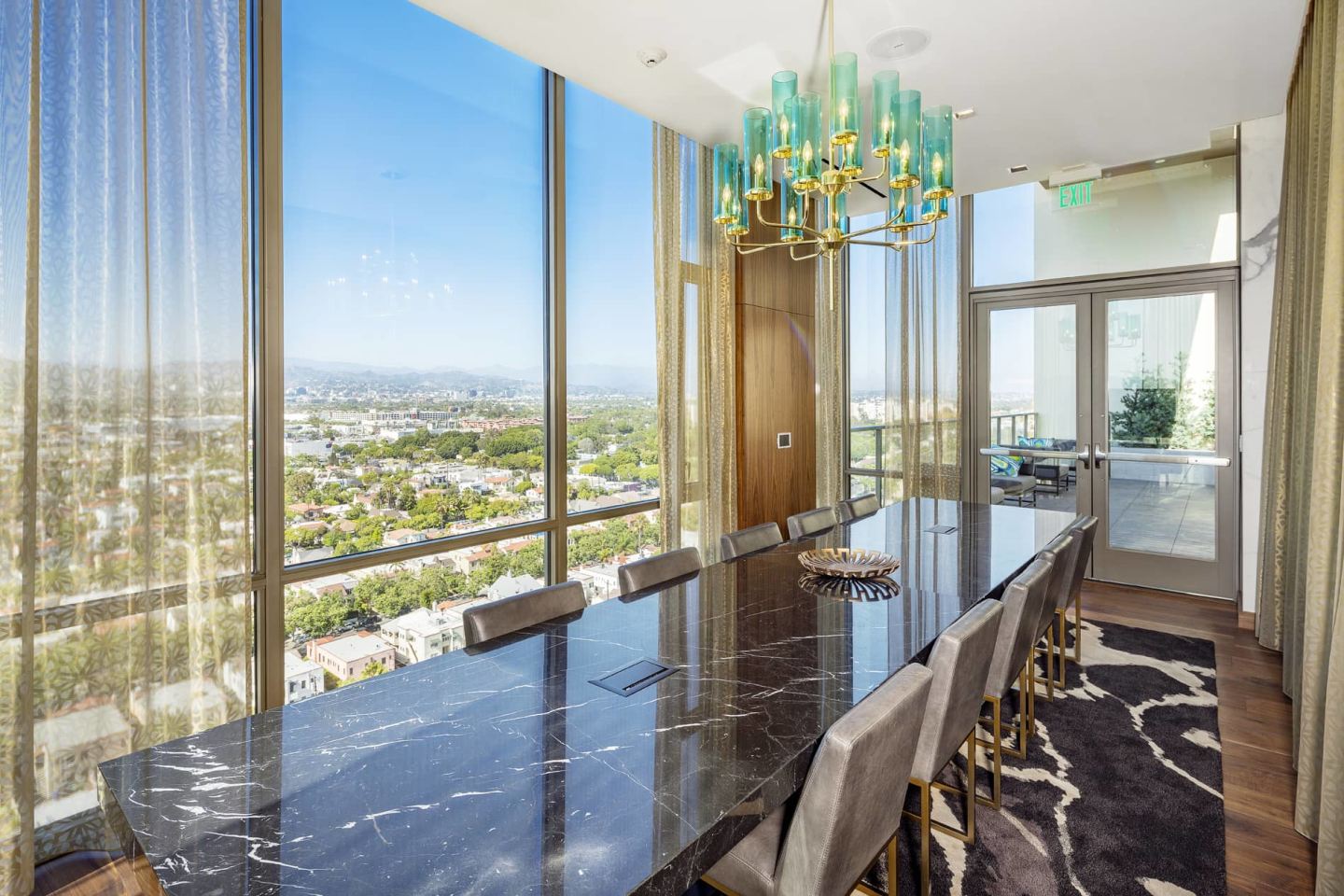 Vision on Wilshire Image 44