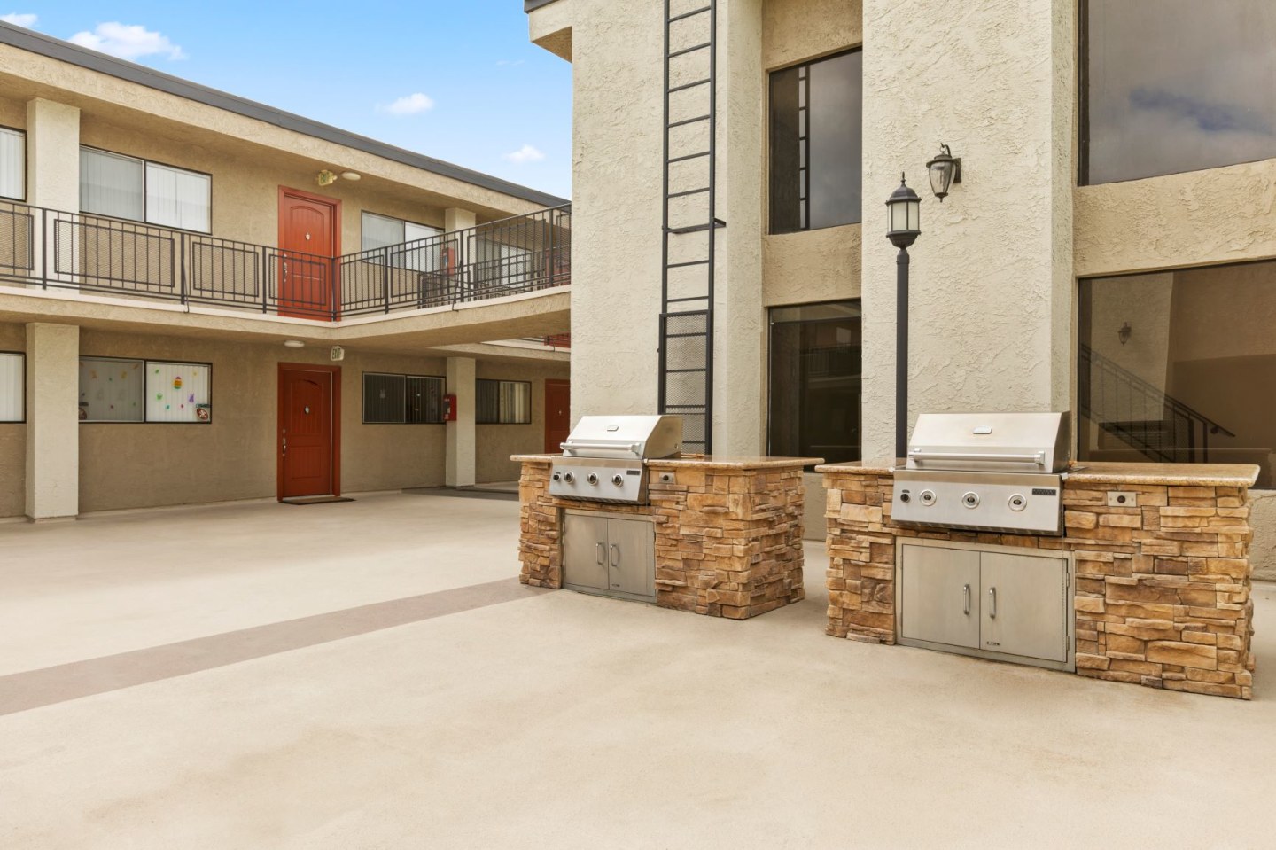 Topanga Terrace Image 20