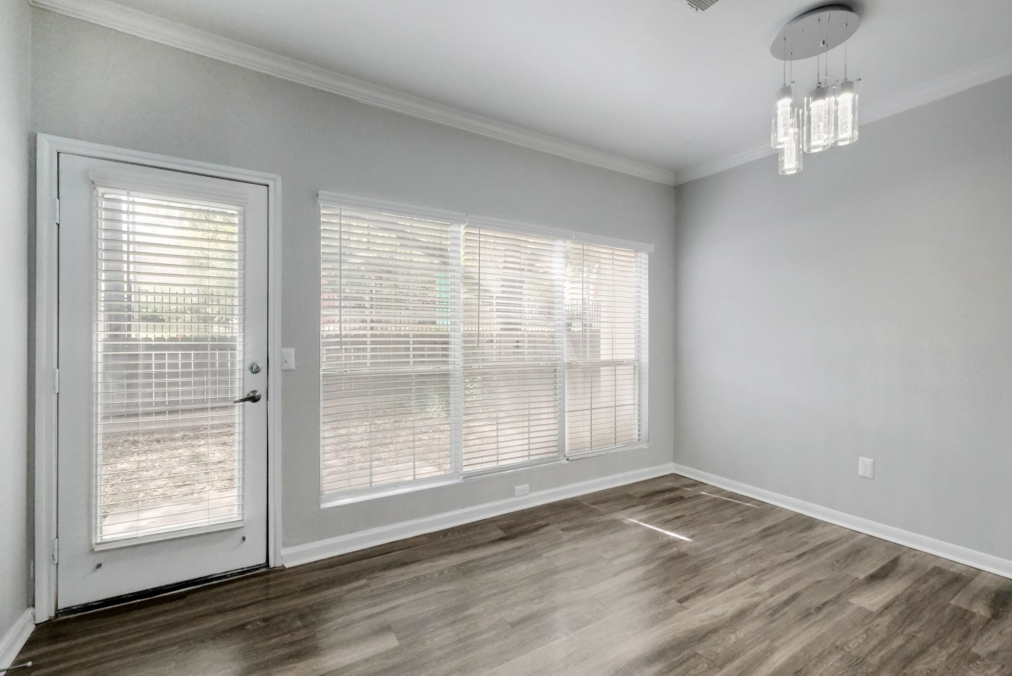 Castle Hills Townhomes Image 7
