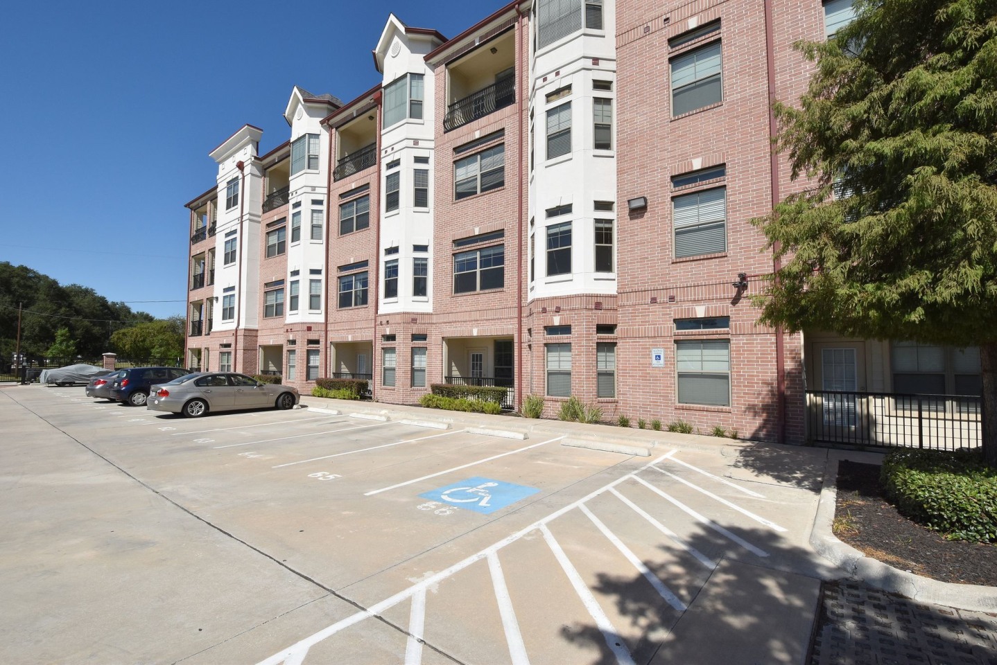 Midtown Grove Image 44