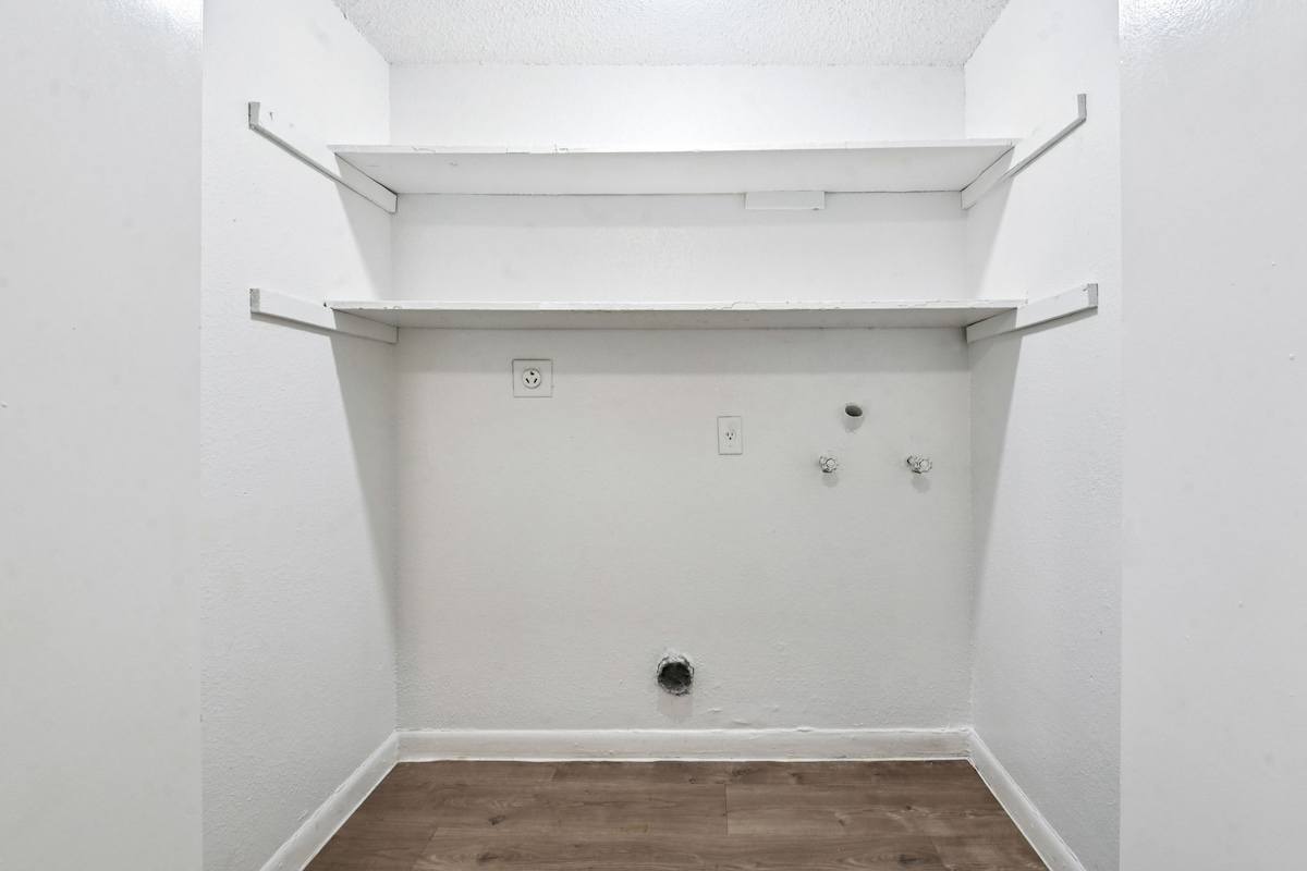 Pine Creek Apartments Image 16
