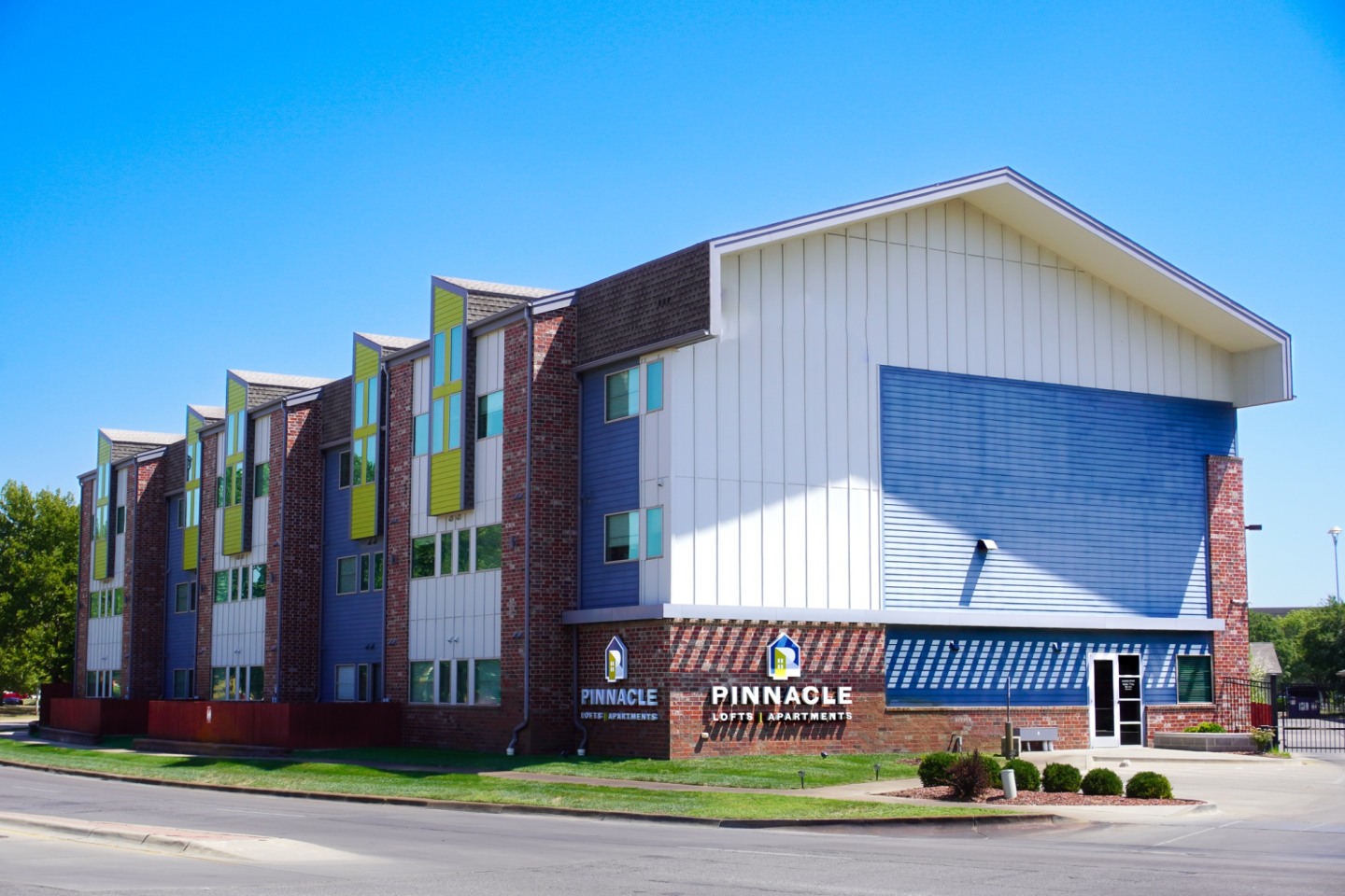 Pinnacle Lofts Image 1