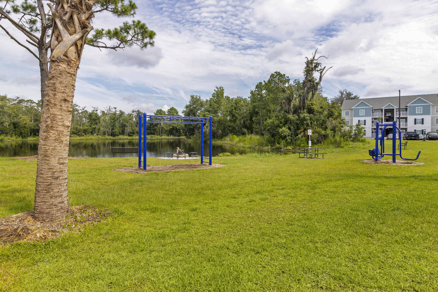 Pointe Grand Apartment Homes Image 19