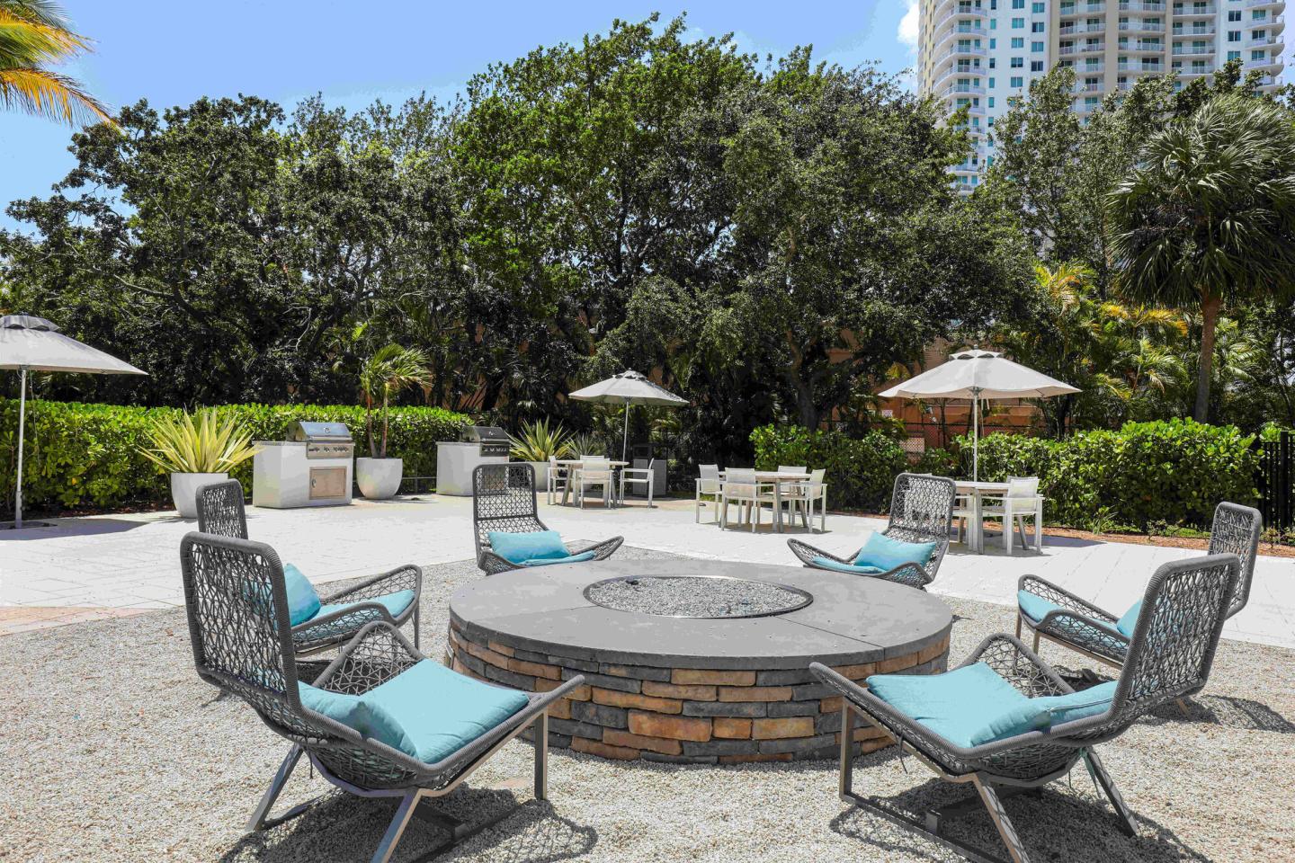 Slate Hallandale Beach Image 40