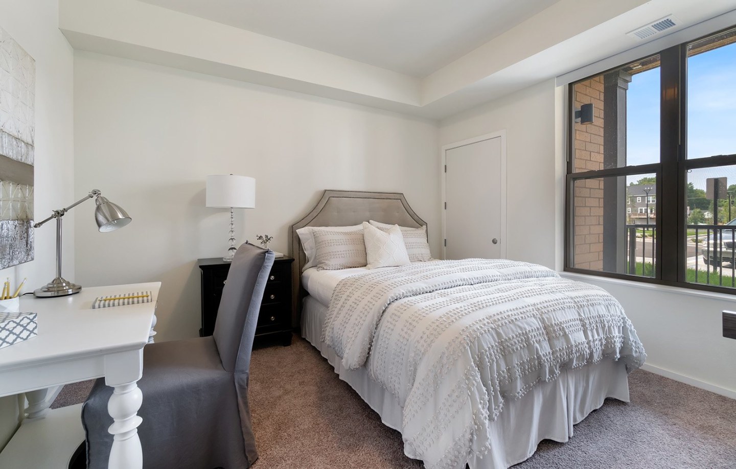 Oaks Landing 55+ Apartments - Senior & Affordable Housing Image 33