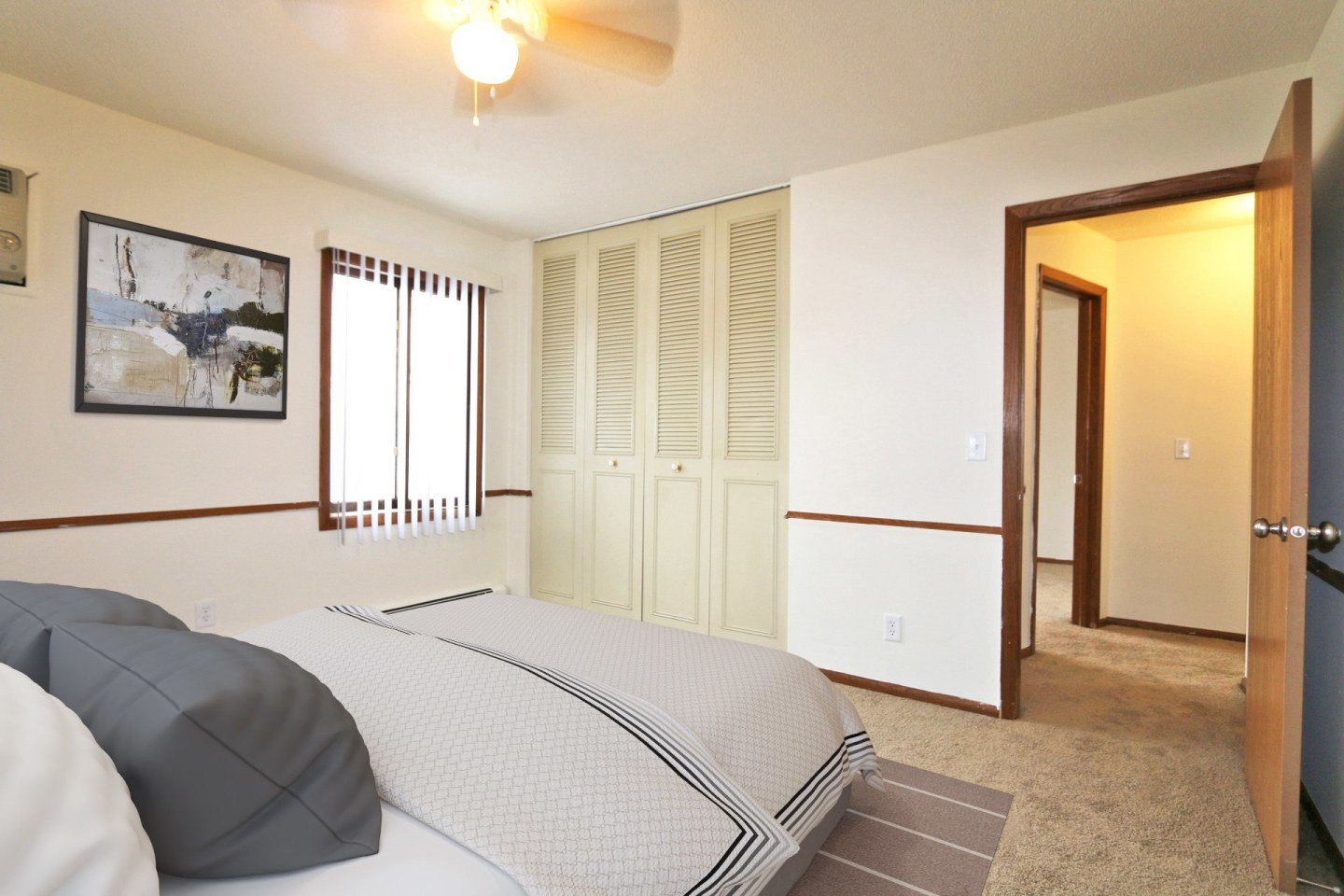Apache Manor Apartments Image 5