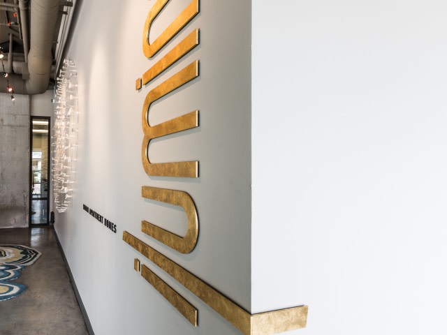 iLuminate Image 30