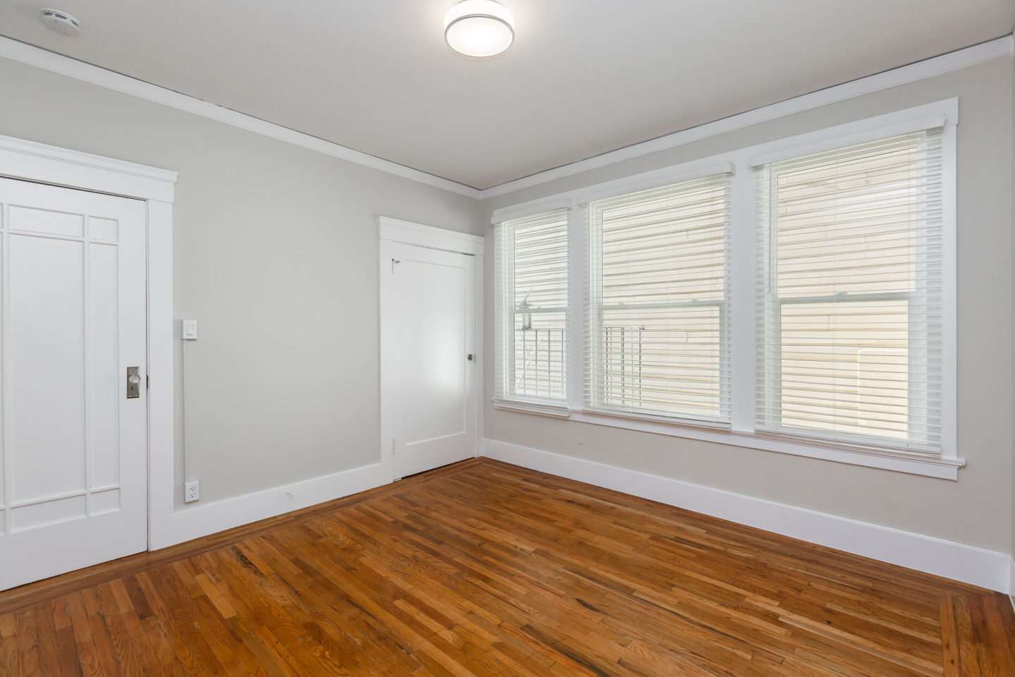 1801 Leavenworth Street Image 10