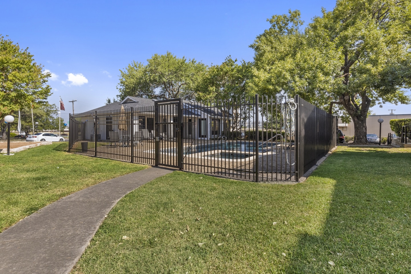 Tradewinds Apartment Homes Image 23