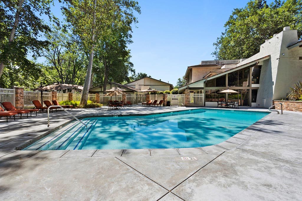 The Meadows at Westlake Village Image 9