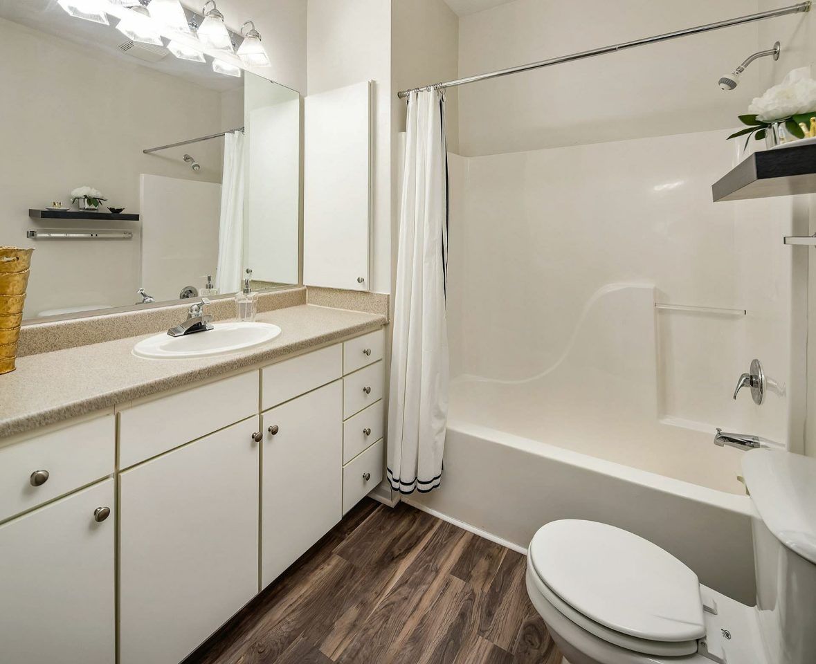 Abberly Woods Apartment Homes Image 38