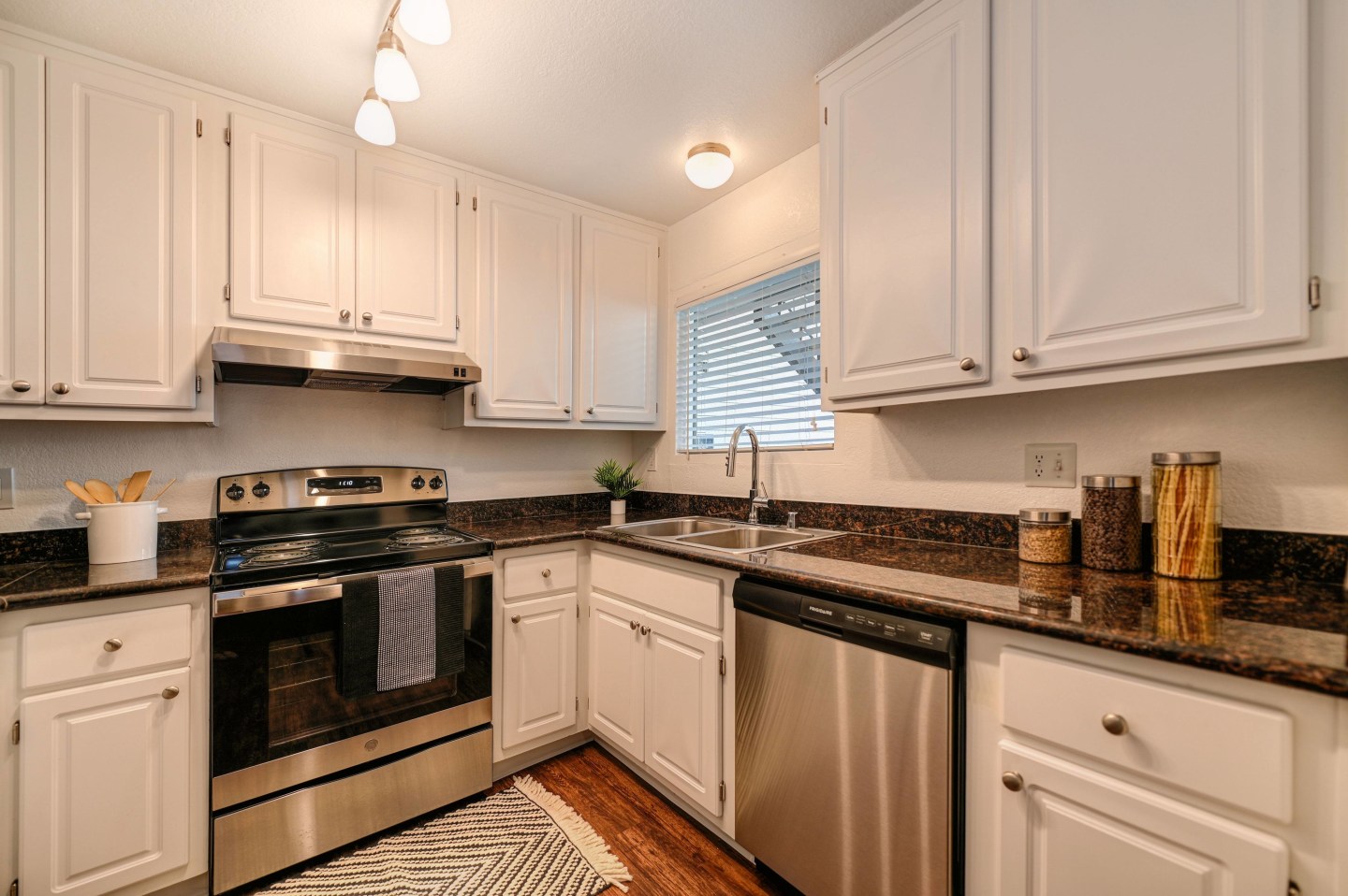 Harbor Oaks Apartment Homes Image 39