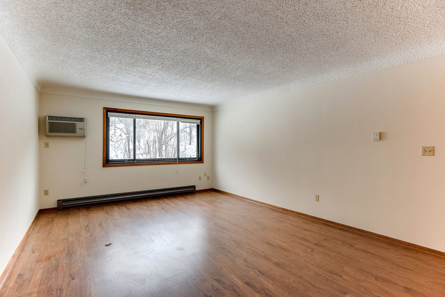 Mark Court Apartments Image 31