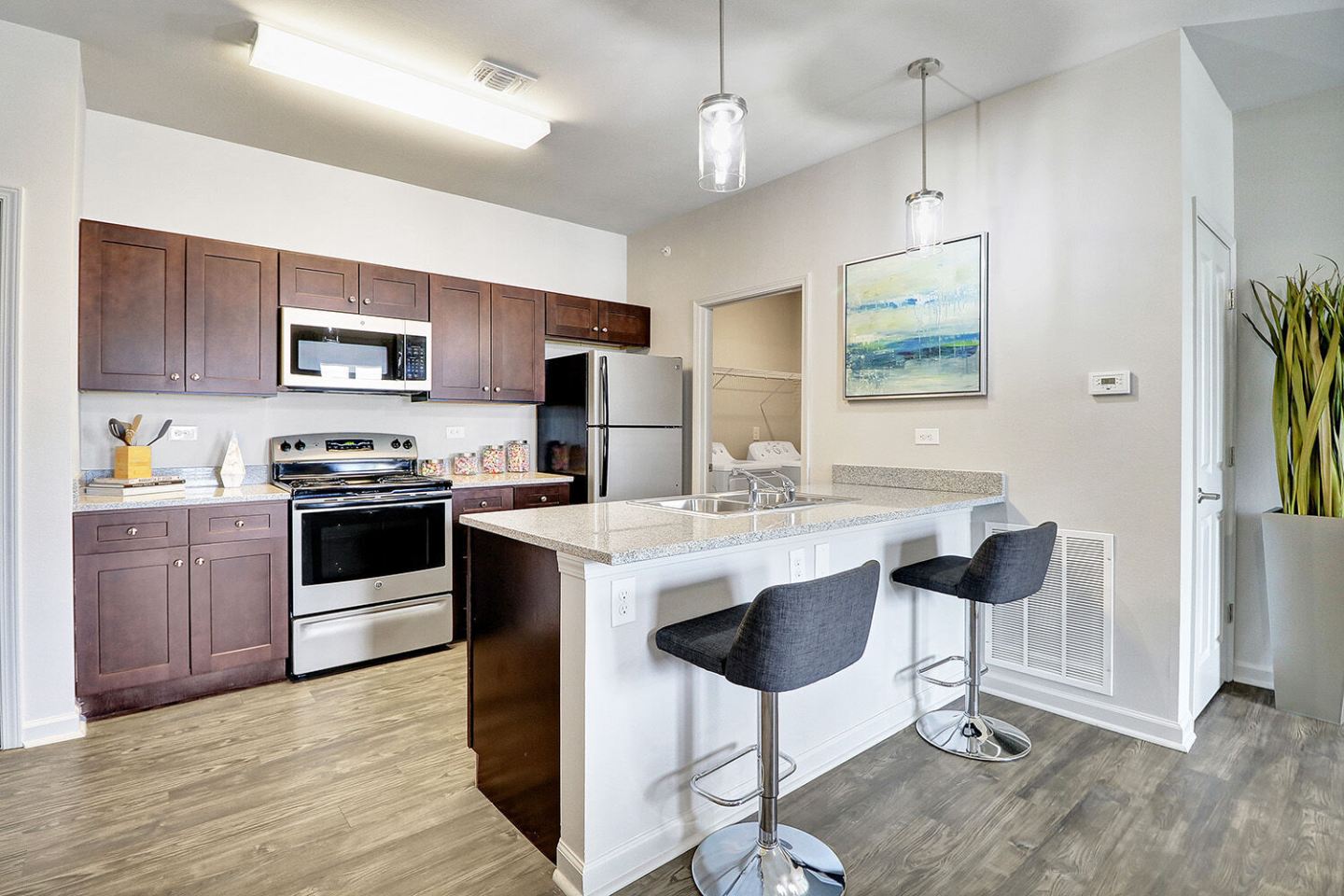 Landmark Apartments I & II Image 41