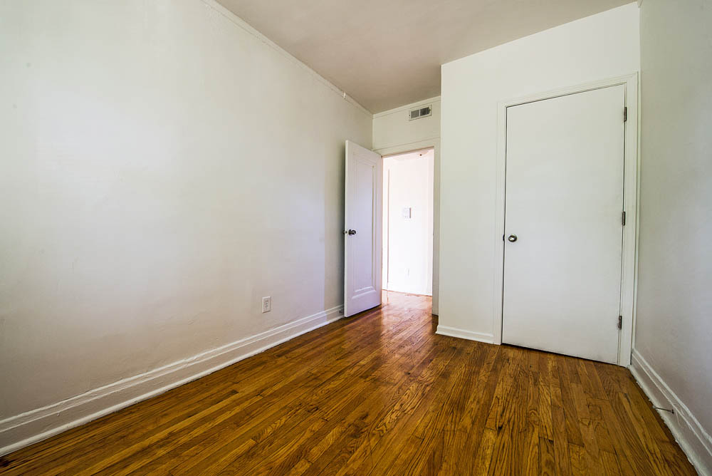 102 S 17th Ave Image 6