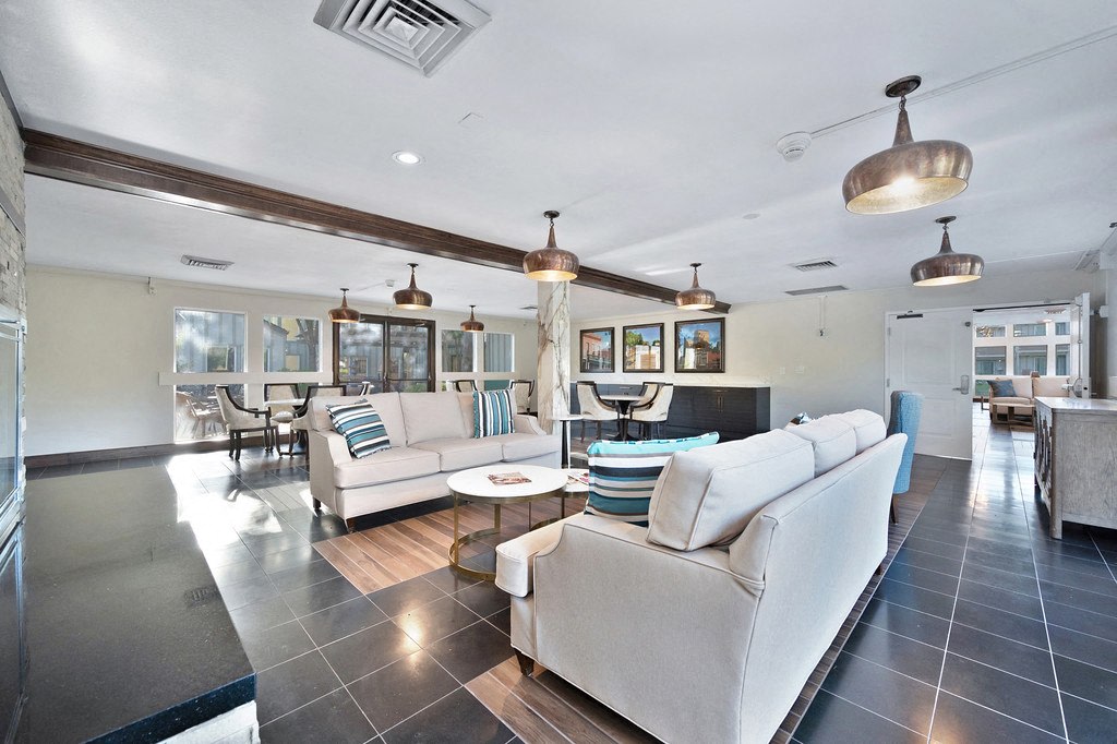 The Crest at Citrus Heights - 55+ Housing Image 20