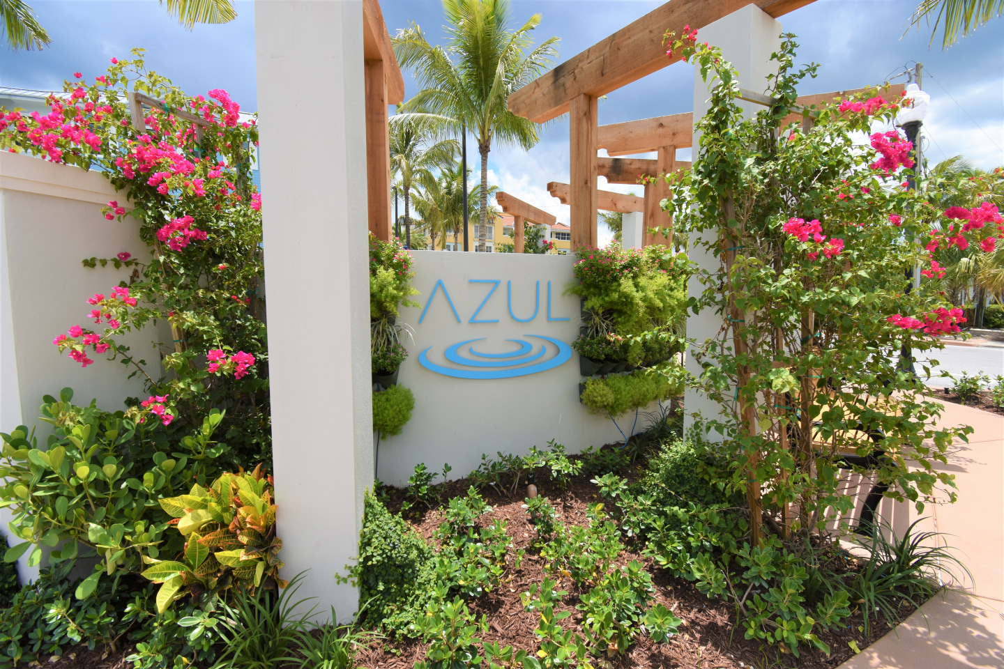 Azul Luxury Image 13