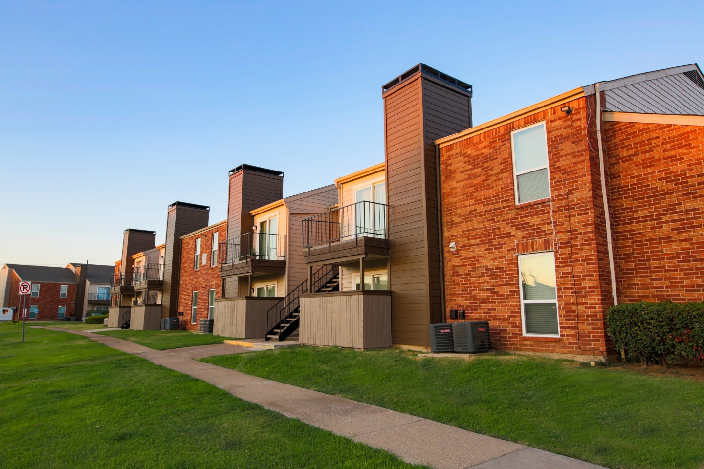 Huntington Circle Apartments Image 5