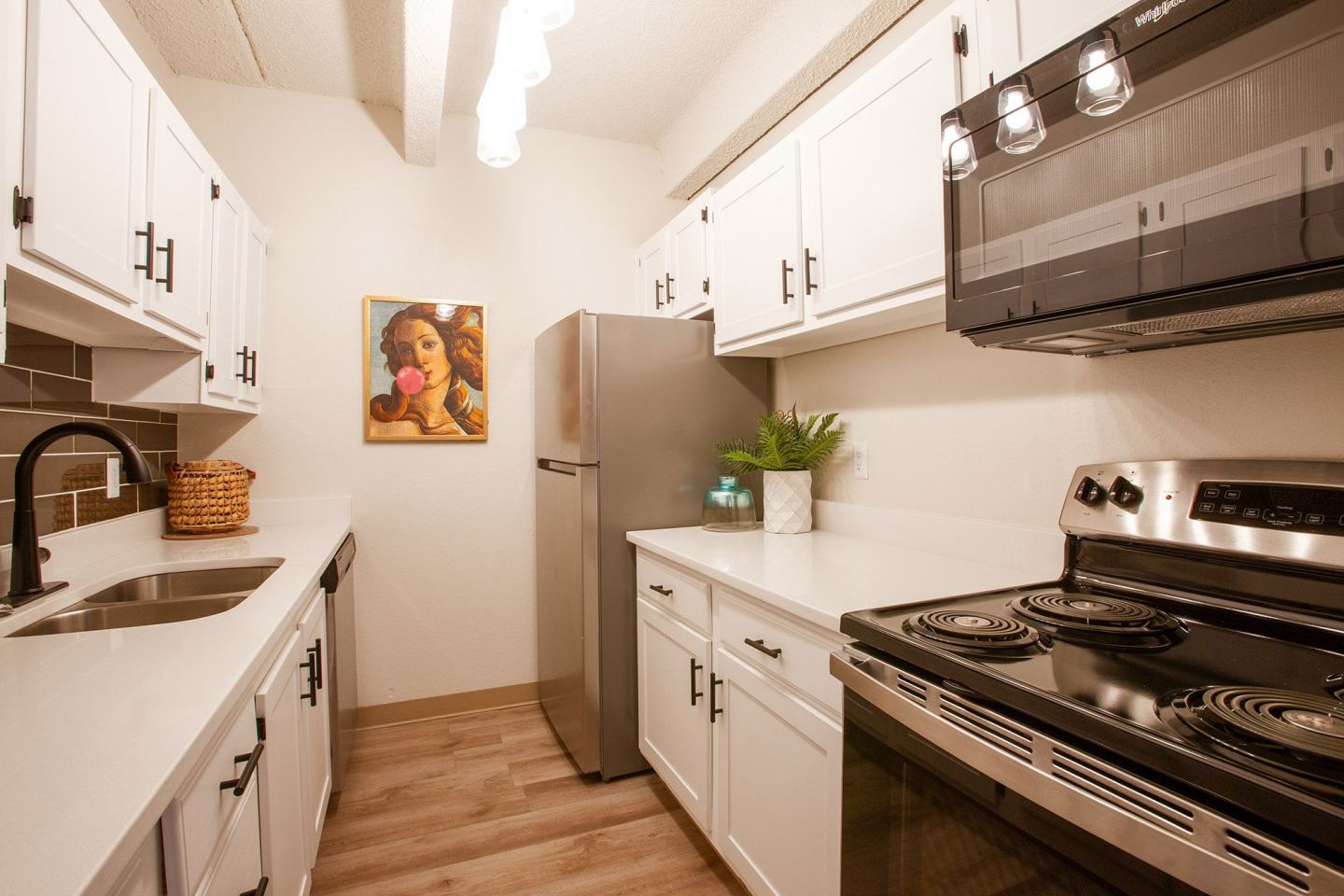Los Altos Towers Image 9