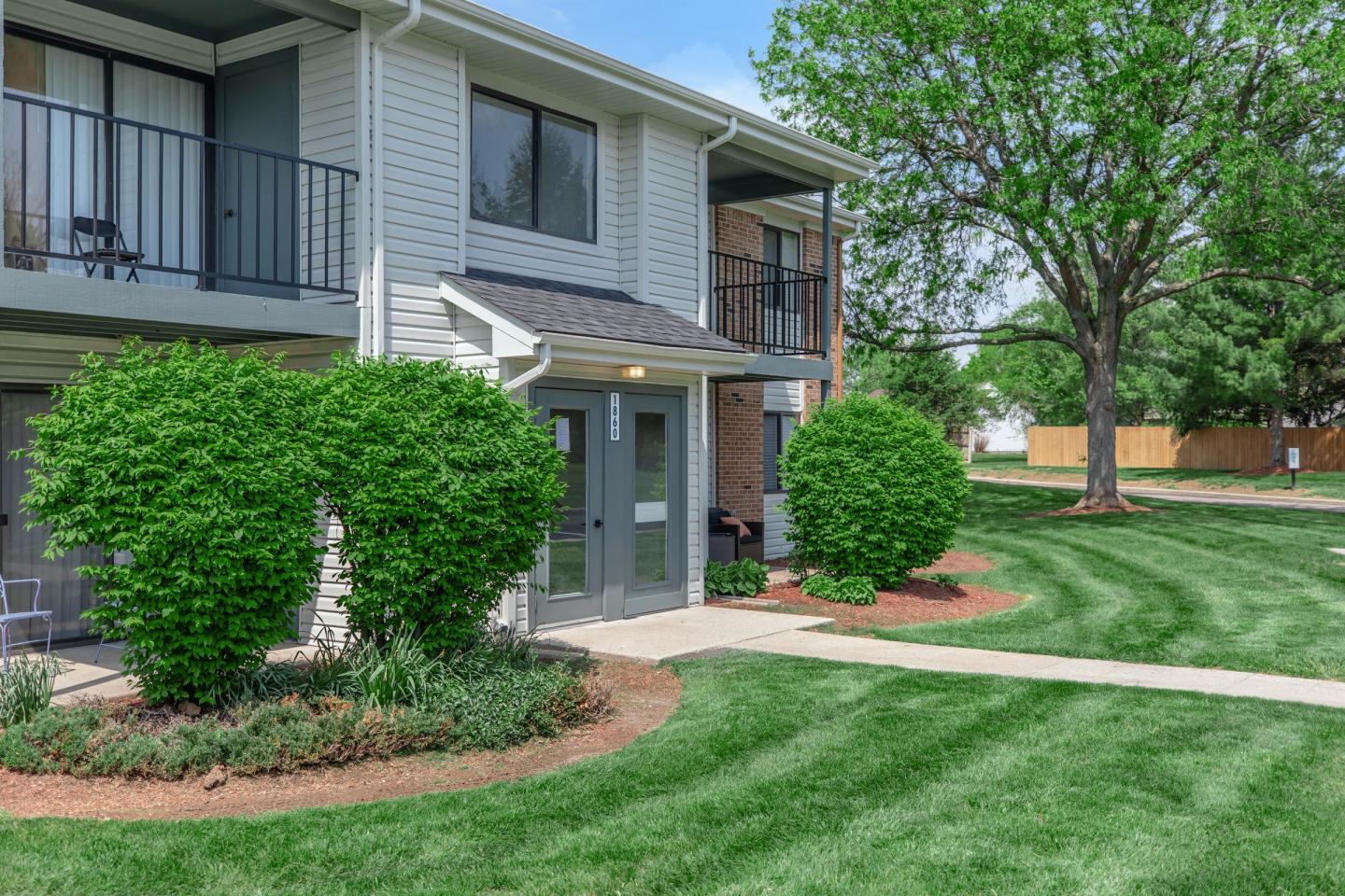 Lakeview Apartments Image 9