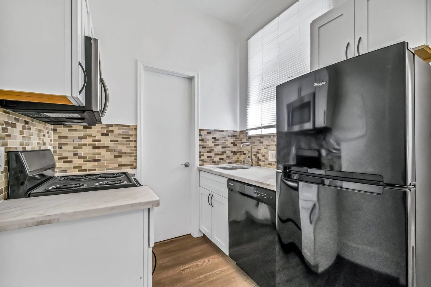 132 6th Street Image 16
