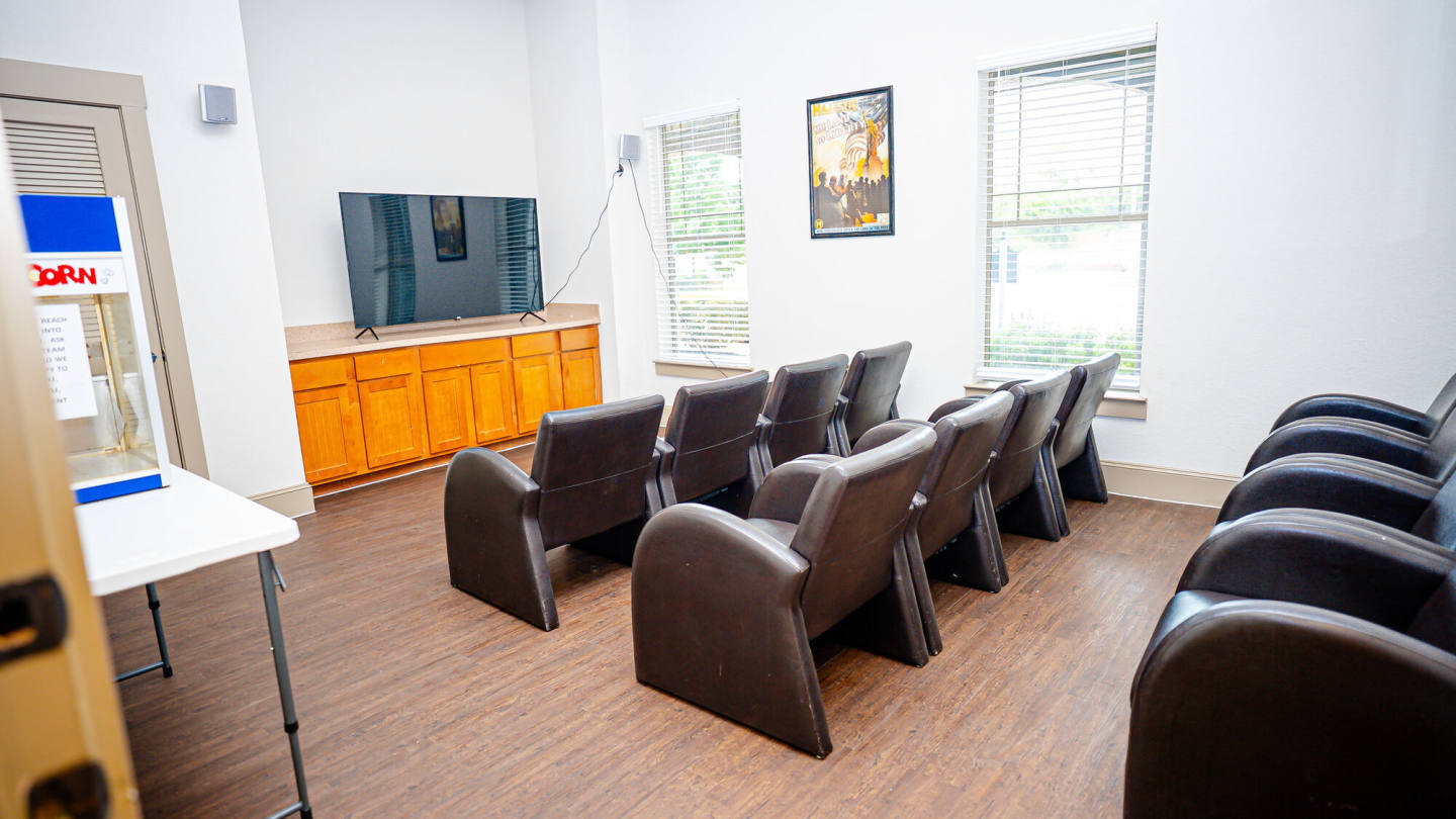 Life at Brighton Estates - Senior Housing Image 18
