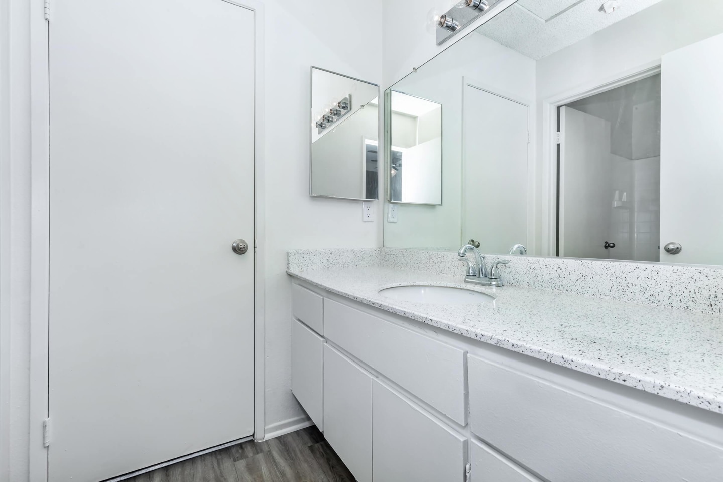 Pinecrest Apartment Homes Image 16
