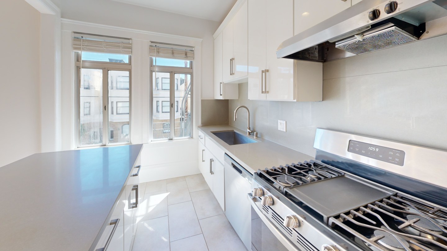411 15th Avenue Image 14