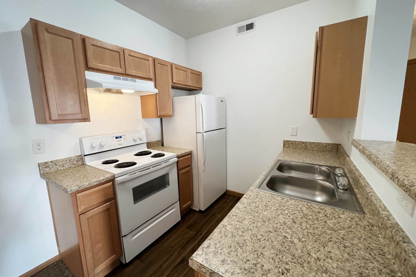 Brookfield Village Image 30