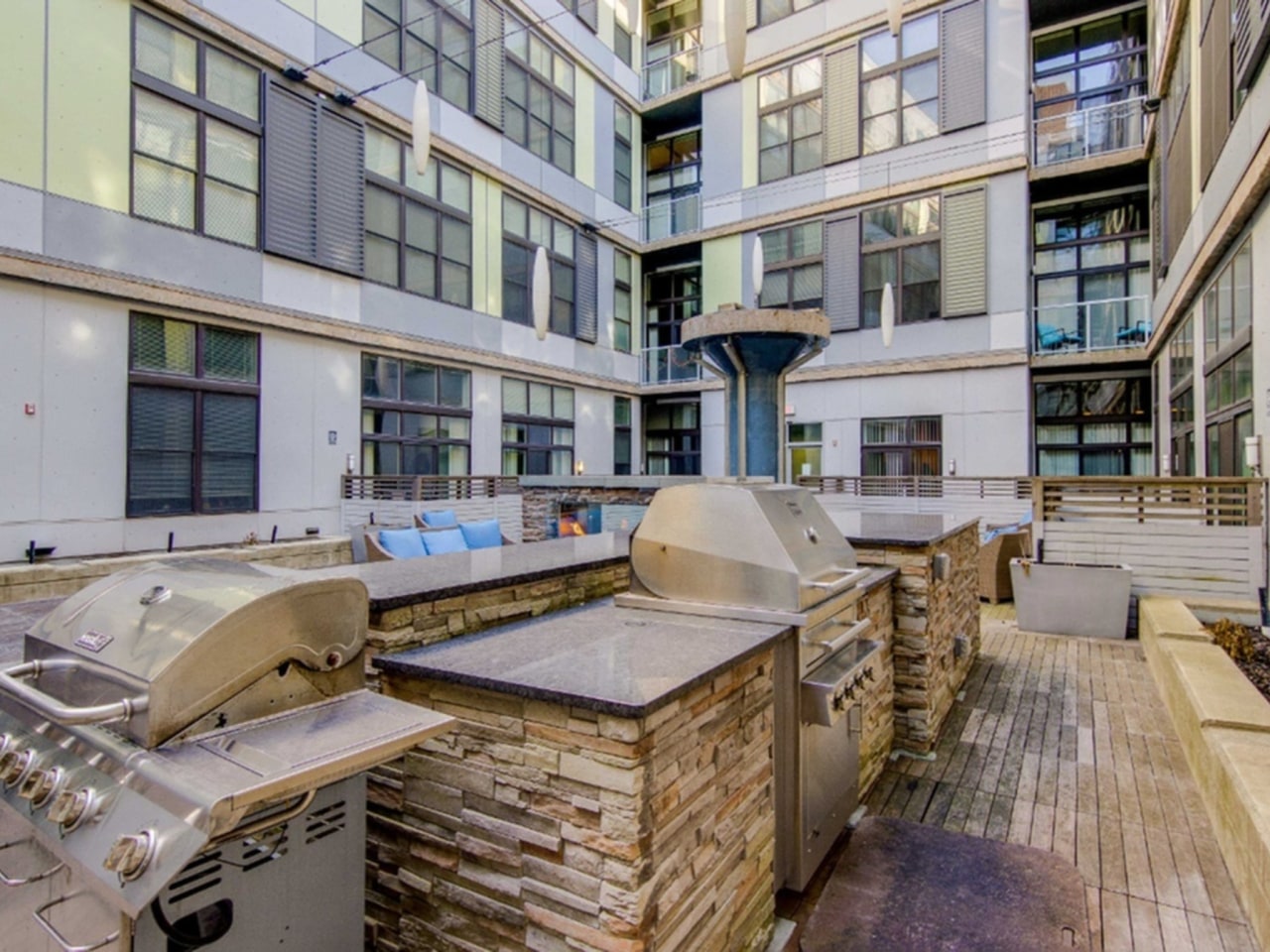 520 Park Image 24