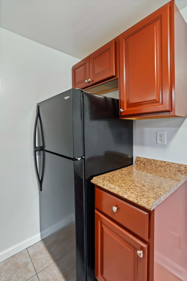 263 Bloomfield Avenue Apartments Image 6