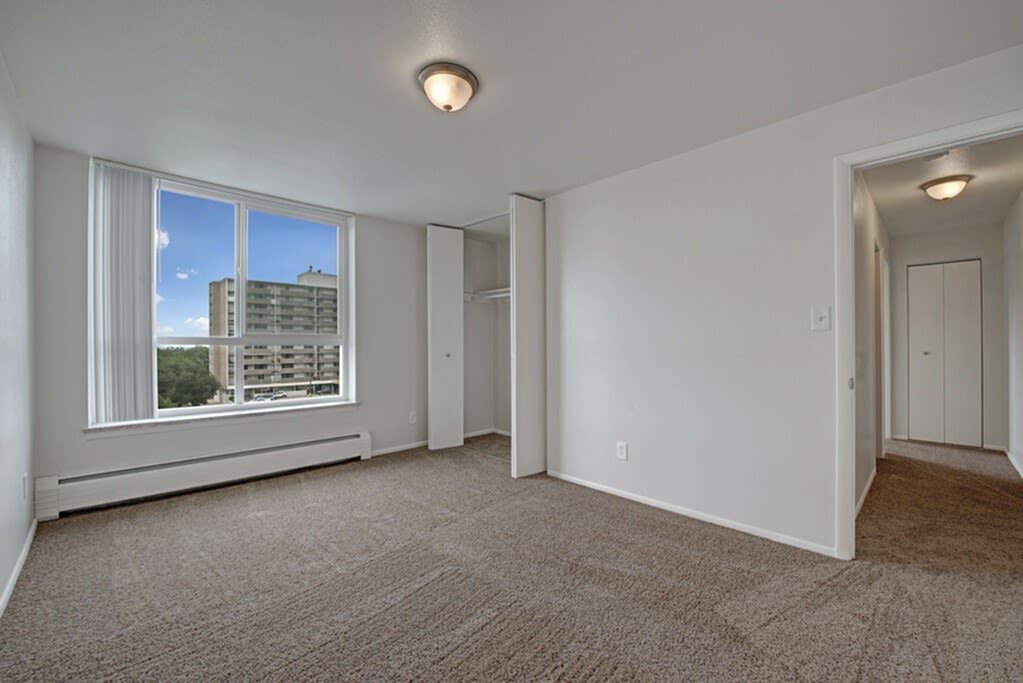 Broadmoor Park Terrace Image 15