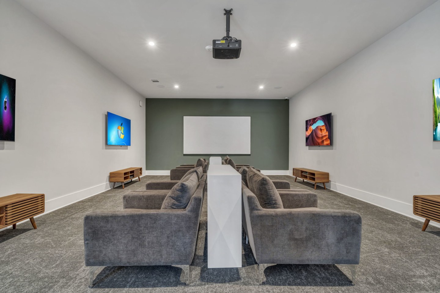 26 at City Point Image 40