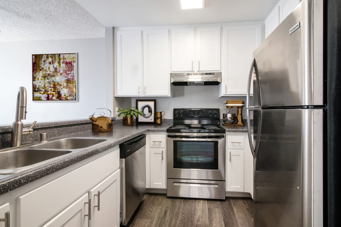 Lakeview Village Image 2