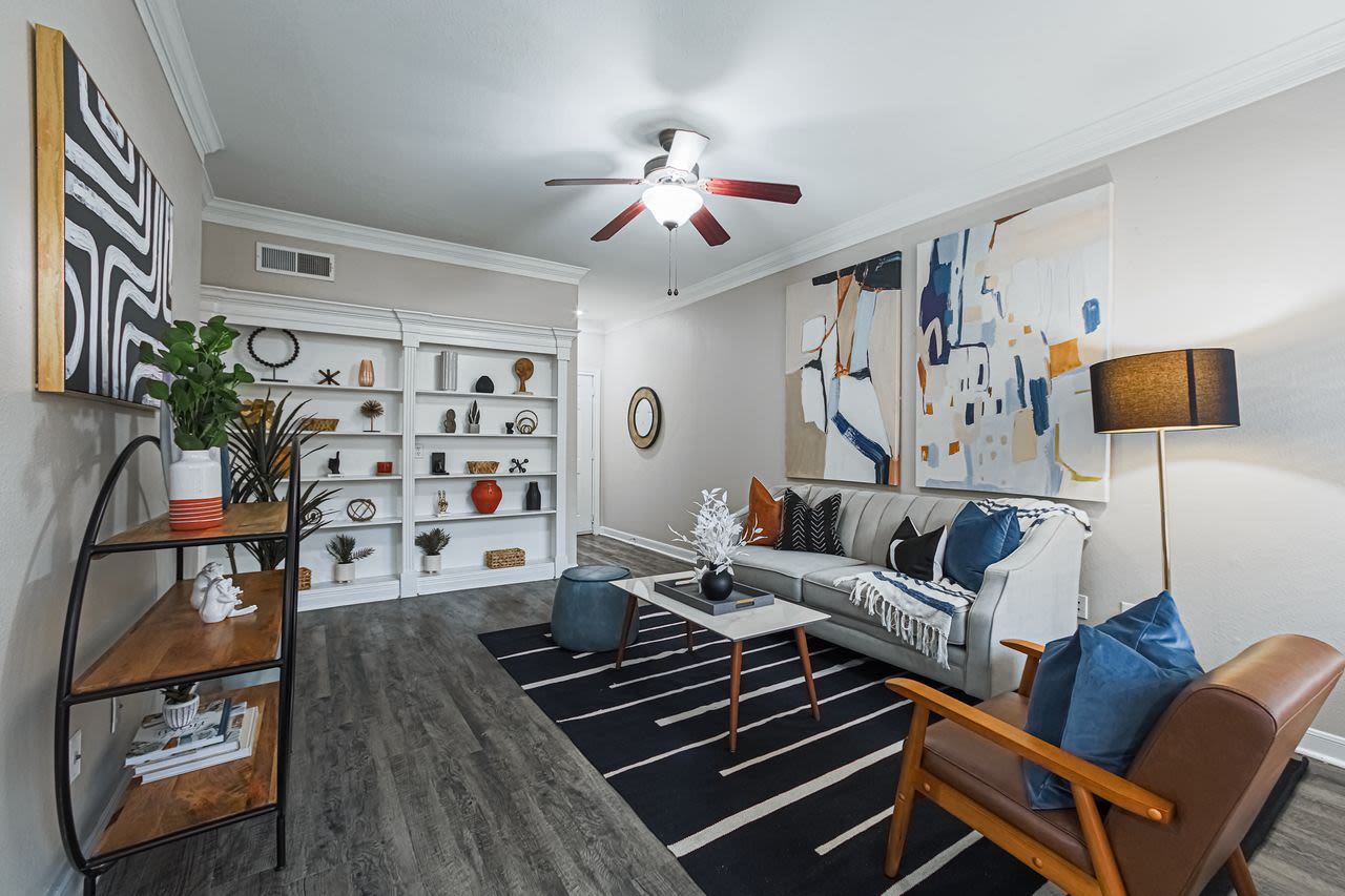 The Village at Bellaire Apartments Image 52