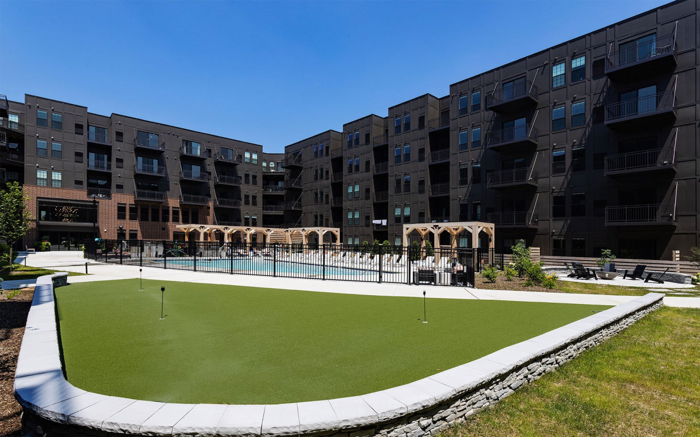 Metro 19 Apartments Image 46