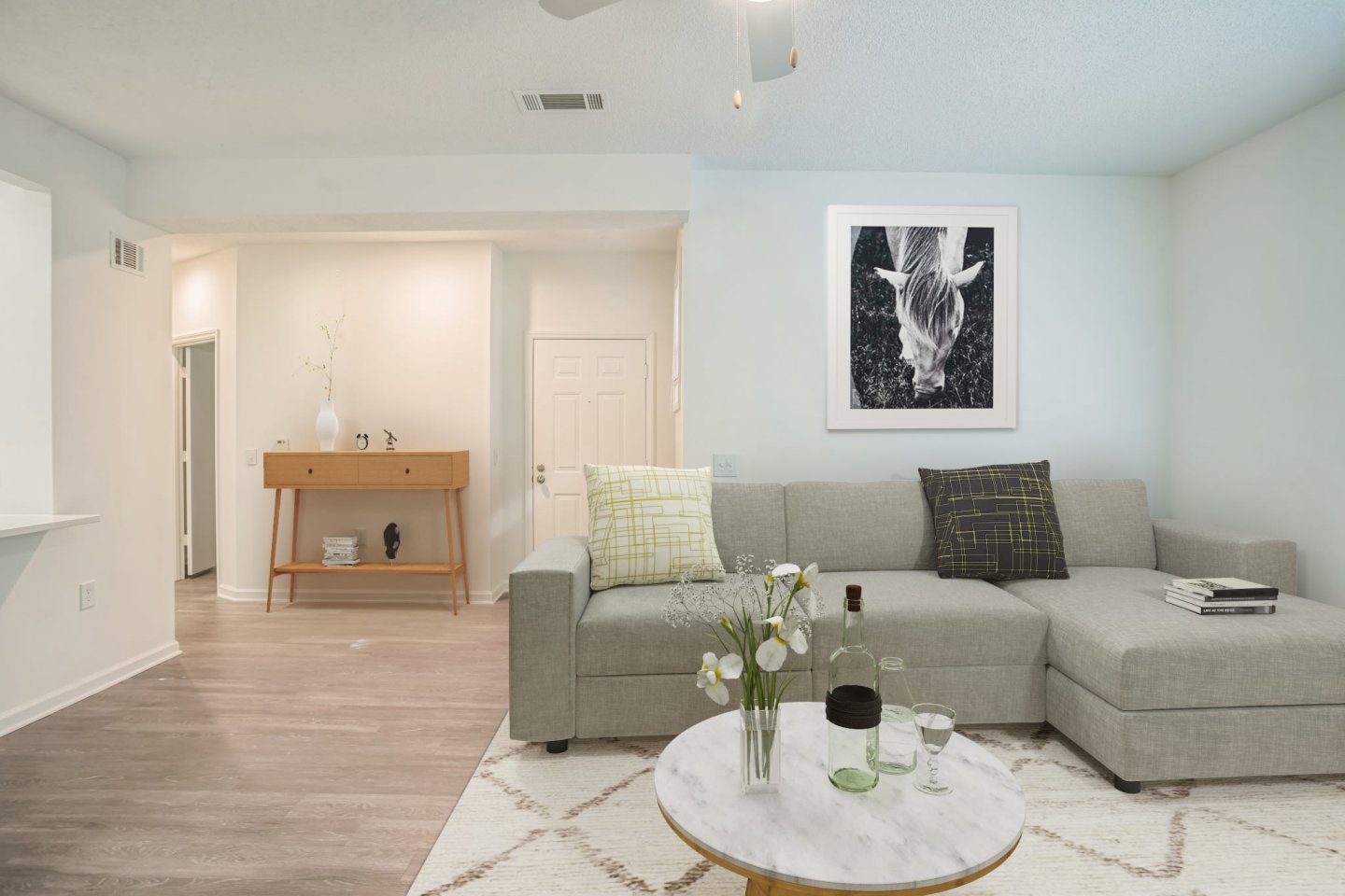Cambridge Apartments Image 7