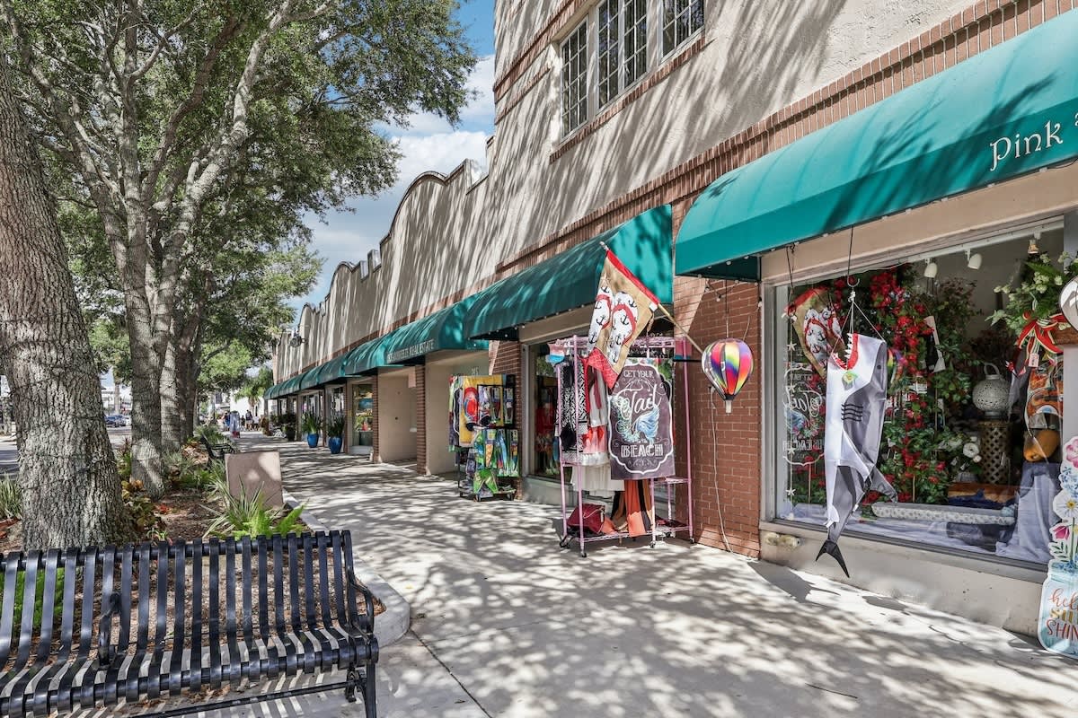 Haven on Canal Image 31