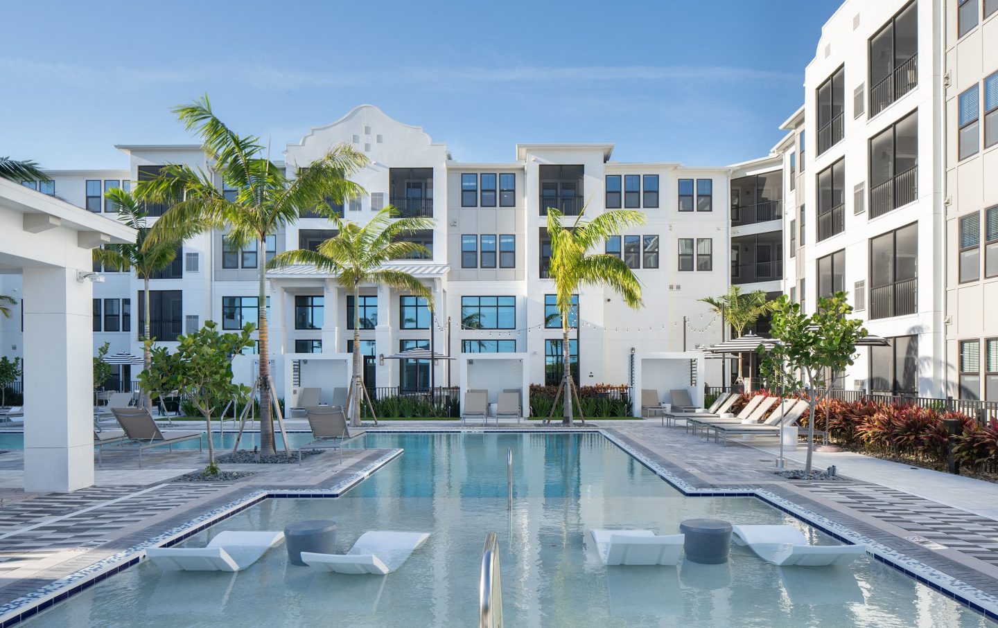 Cirrus at Aqua Image 35