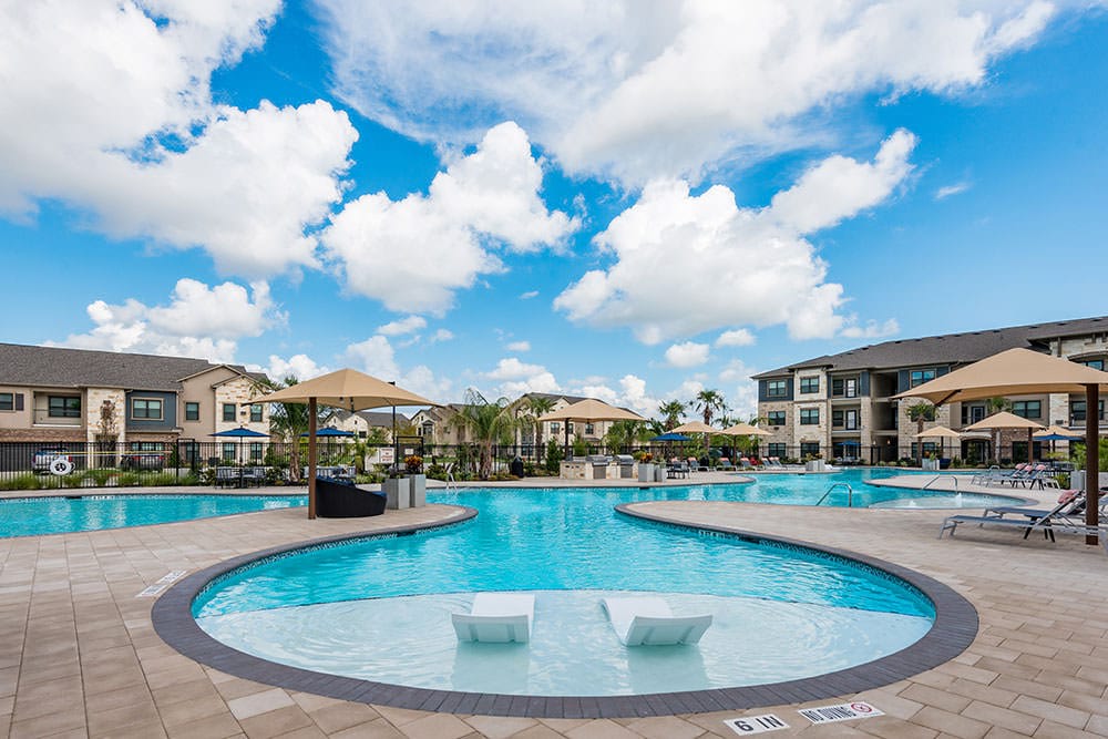 Cortland Luxe Shadow Creek Image 2