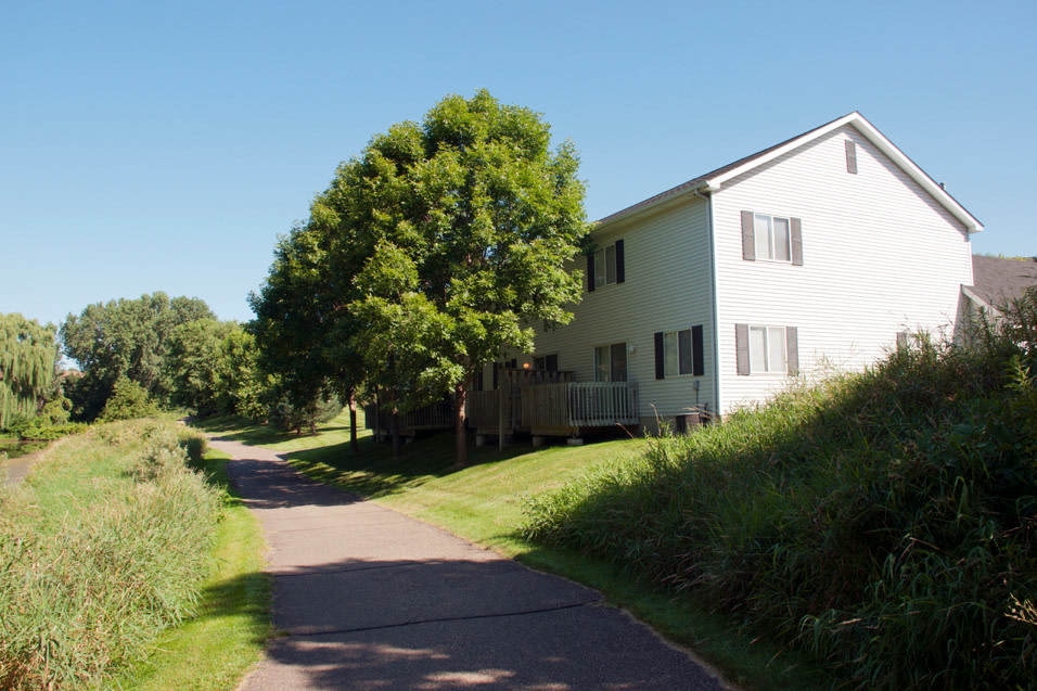 Carver Lake Townhomes Image 13