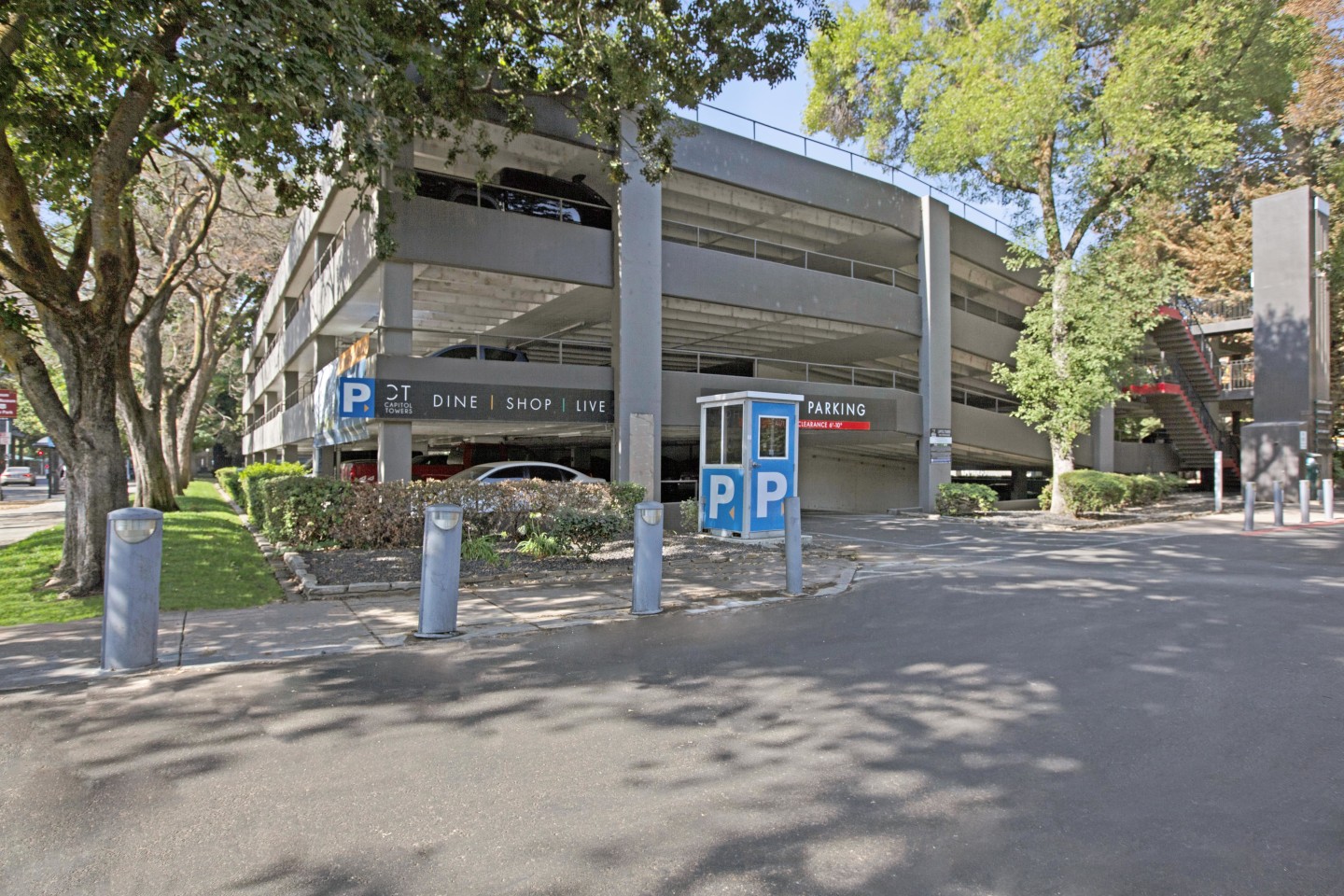 Capitol Towers – Towers and Villas. Image 17