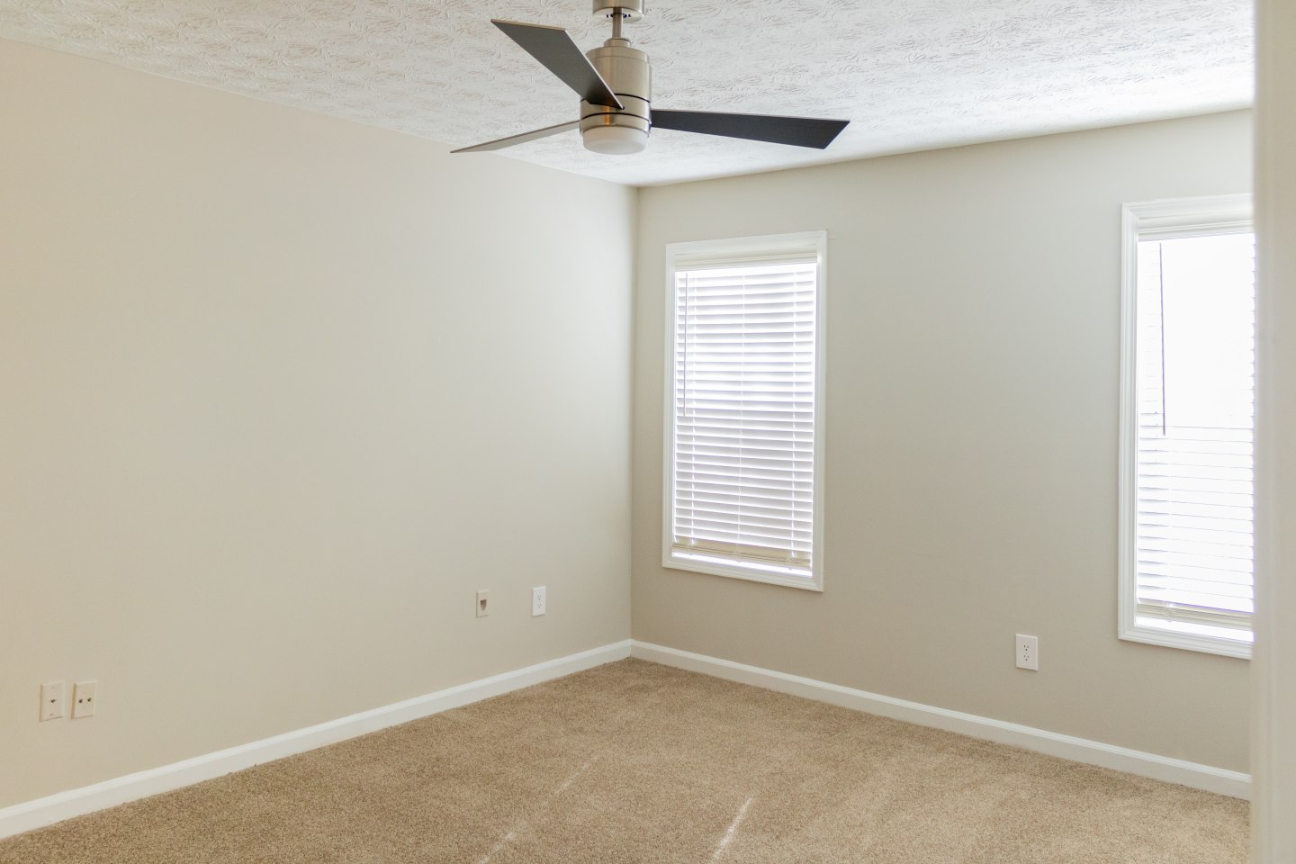 Twin Springs Apartment Homes Image 37