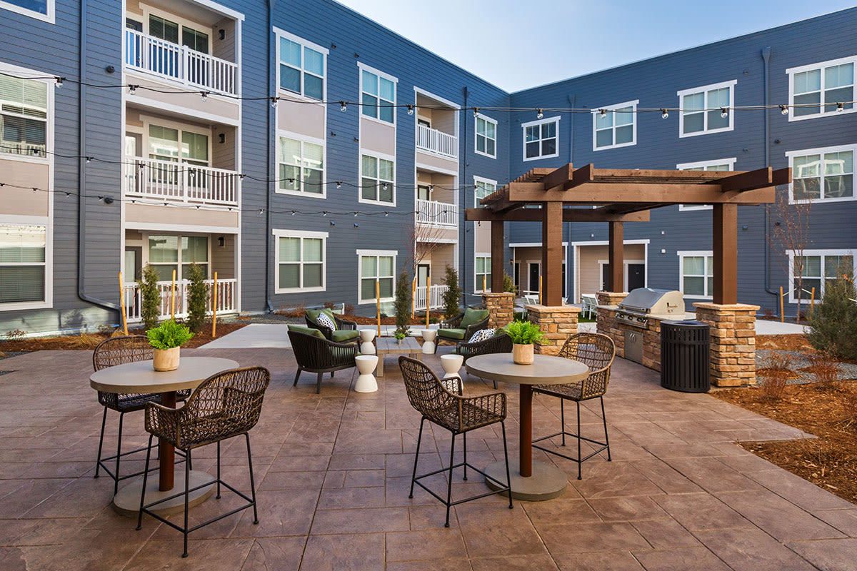 Aliso Briargate Apartments Image 11