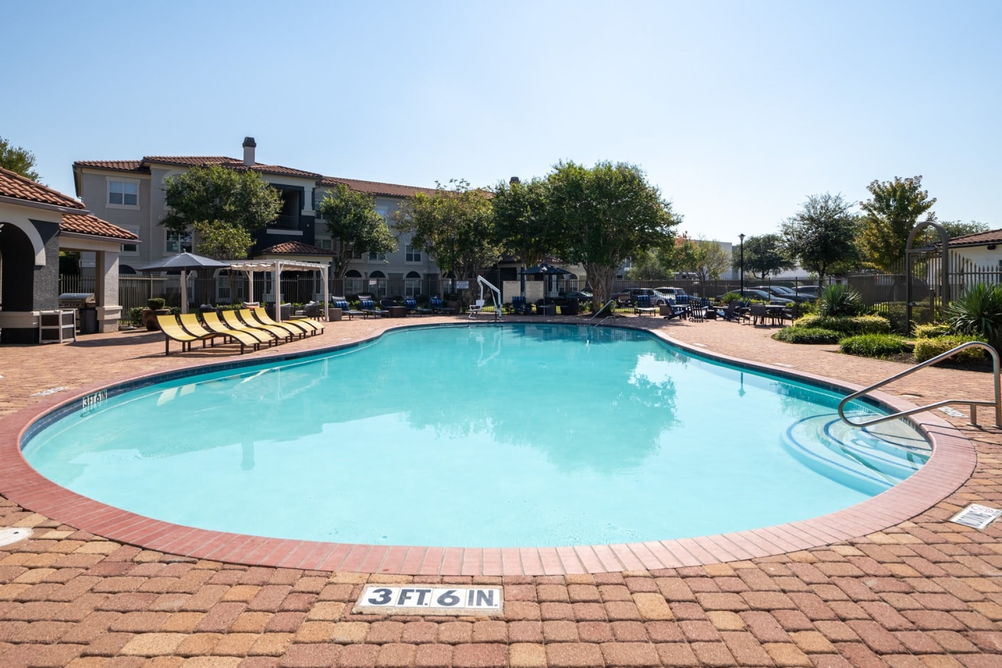 The Pointe at Vista Ridge Apartments Image 9