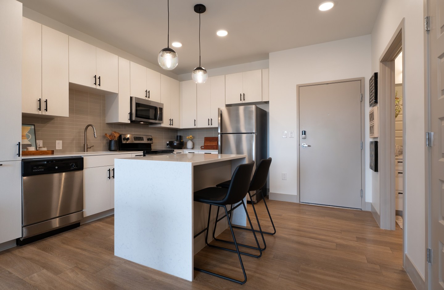 2501 Beacon Hill Image 35