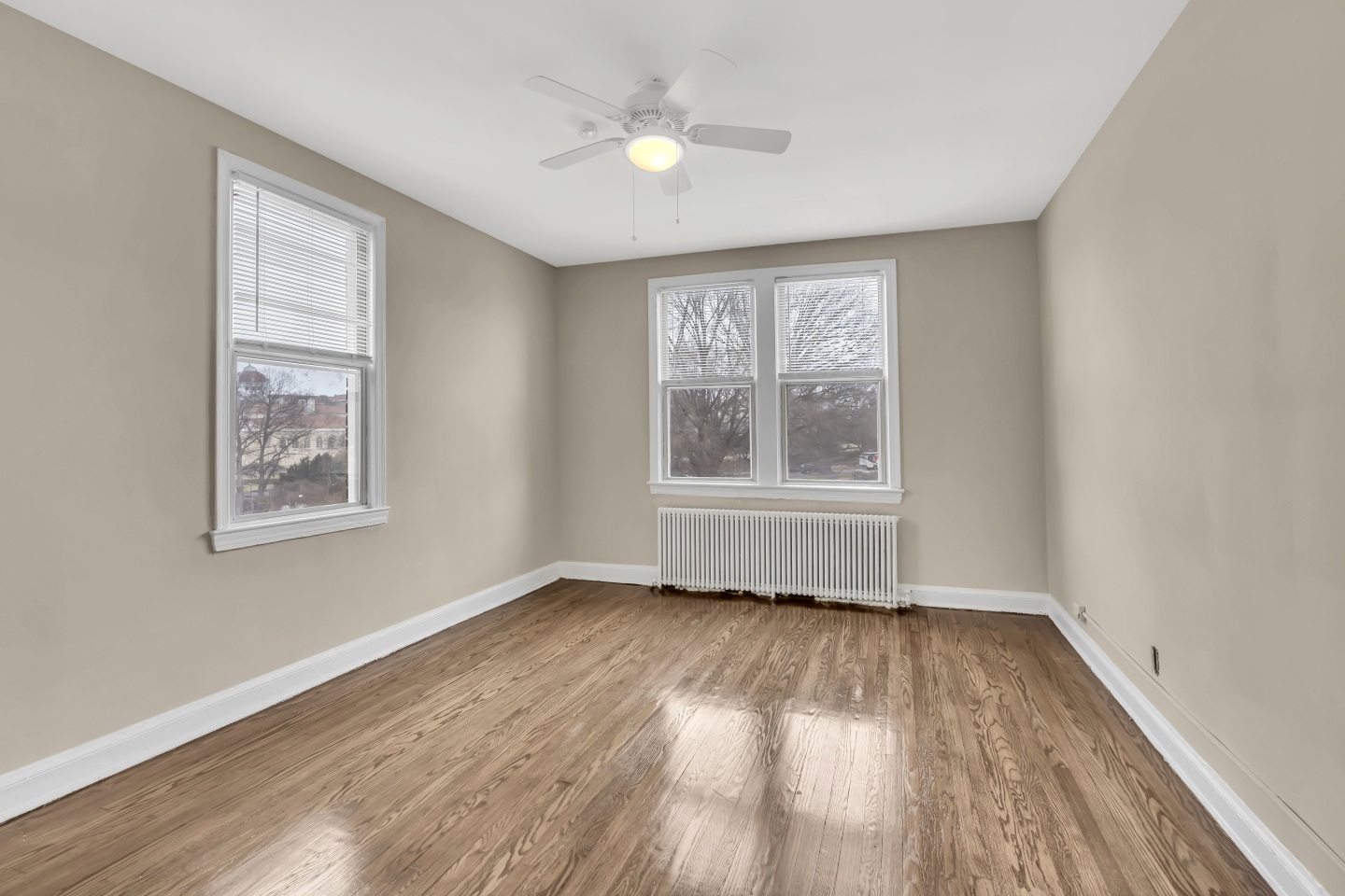 Panorama Courts Image 5