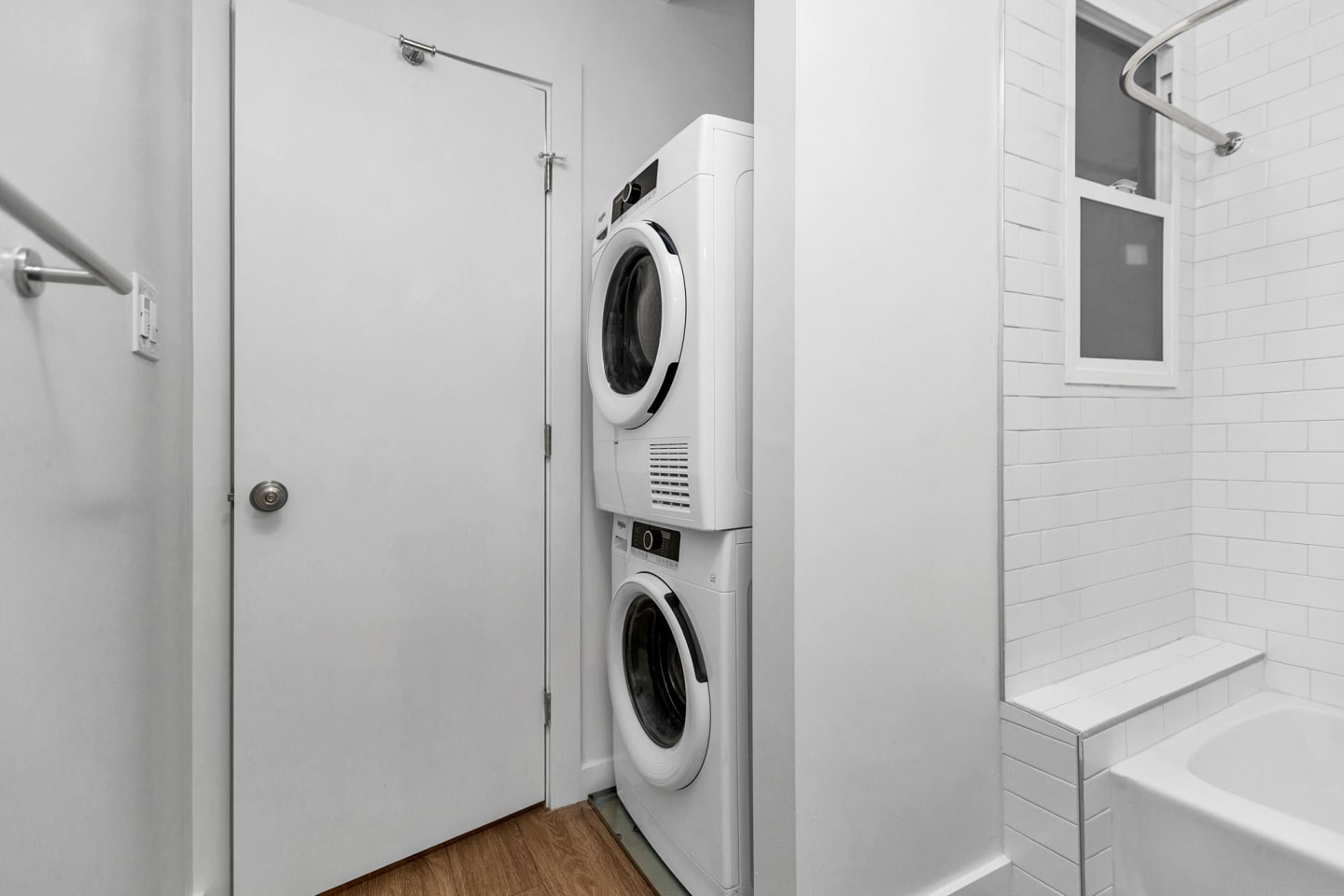 455 Hyde Image 18